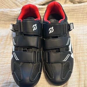Size 7 women peloton shoes